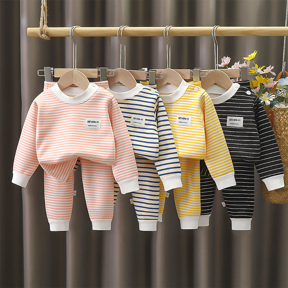 Conjunto de ropa de bebé con f - Baby Clothing List reseña y precio
